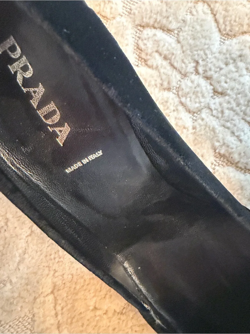 Prada!velvet and leather Pointed Pumps size 39. Vintage great condition!